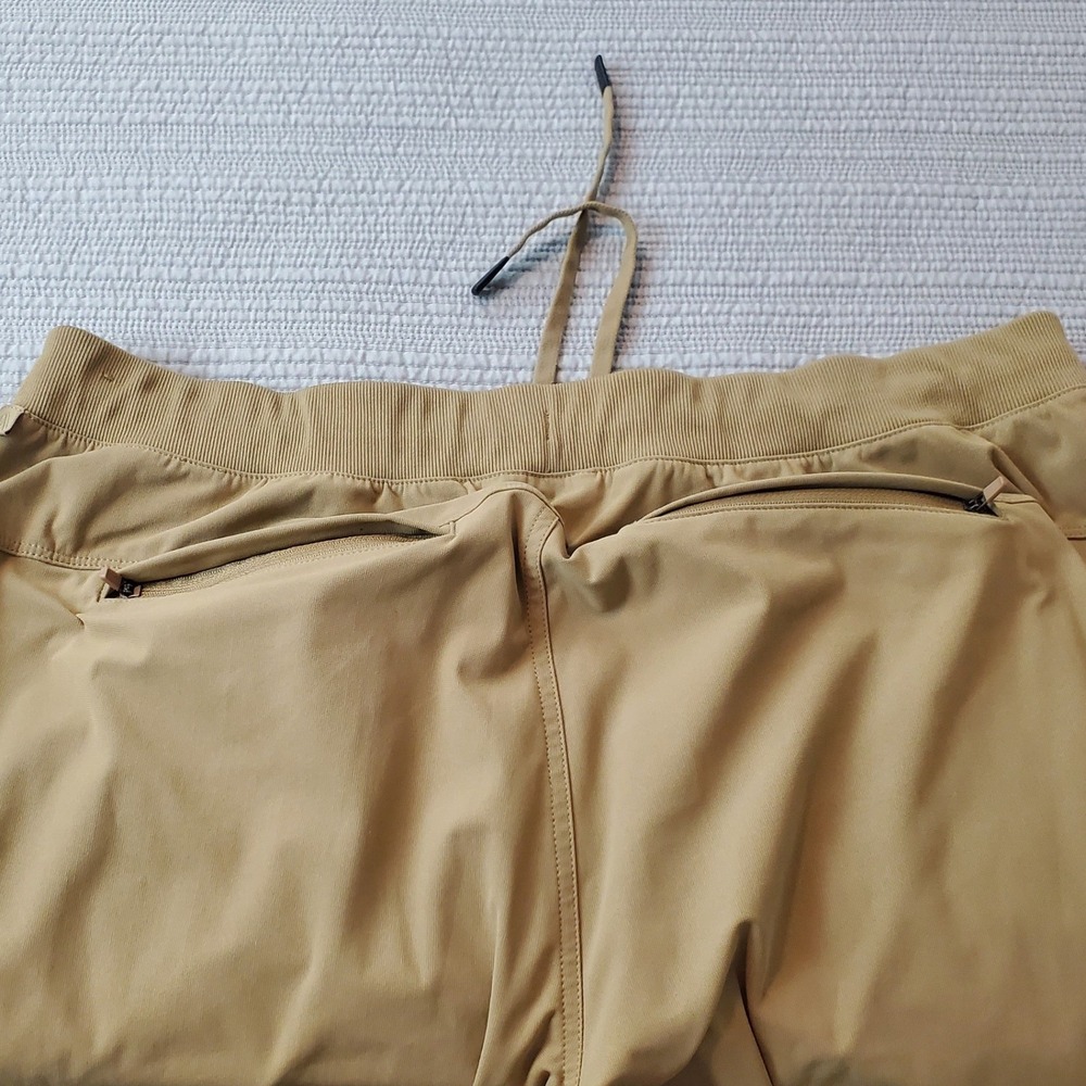 VRST Joggers Mens XXL Tan Excellent Back Zipper Pockets Stretch Commuter Pants - Picture 8 of 12